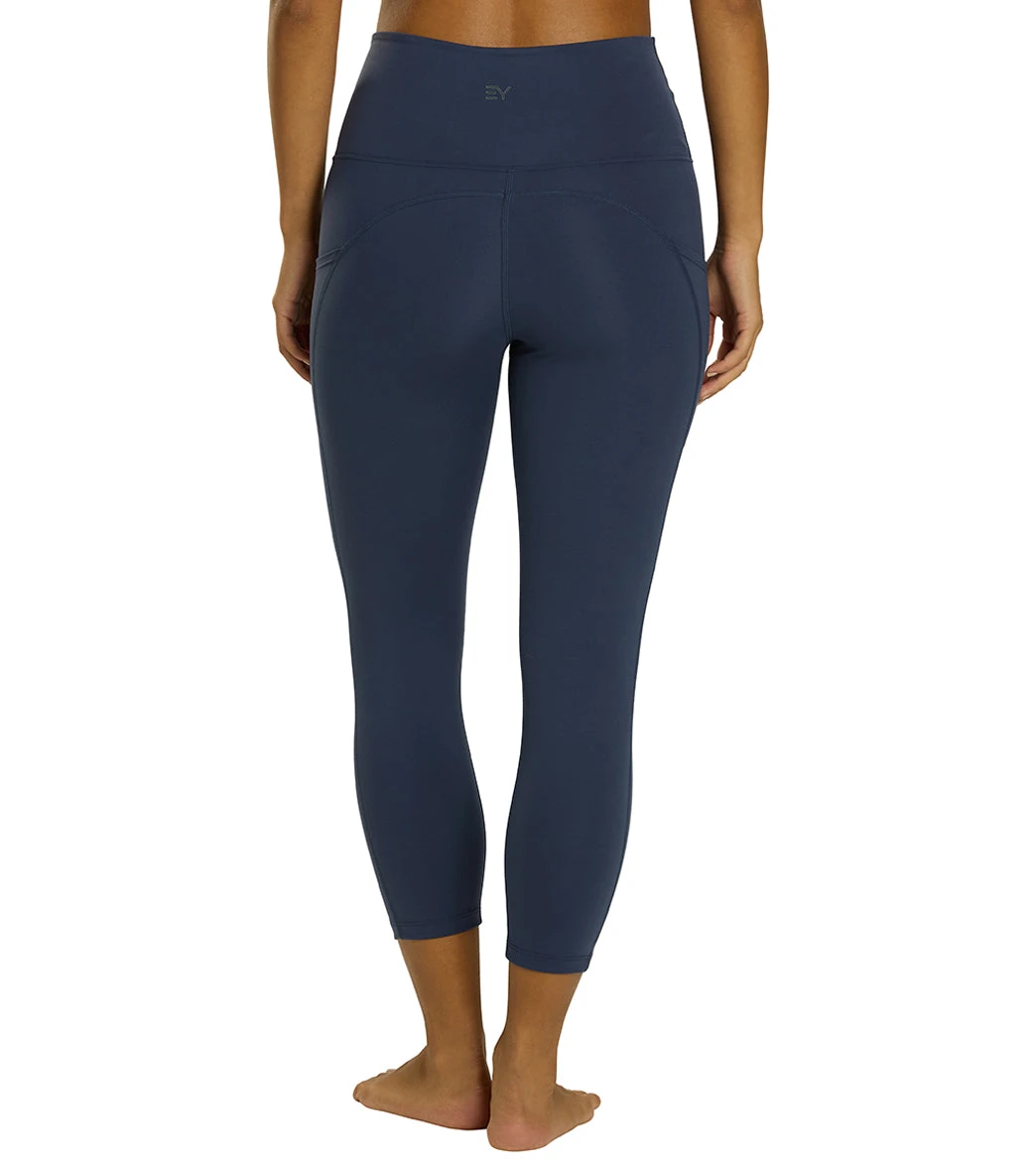 High Waisted Go-To Pocket Capri Crop 21" High Waisted Go-To Pocket Capri Crop 21"