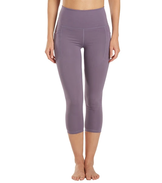 Uphold Solid High Waisted Capri Leggings With Pockets 21" Uphold Solid High Waisted Capri Leggings With Pockets 21"