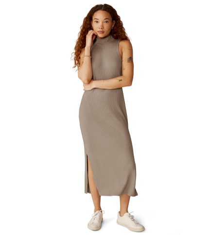 Well Traveled Midi Dress