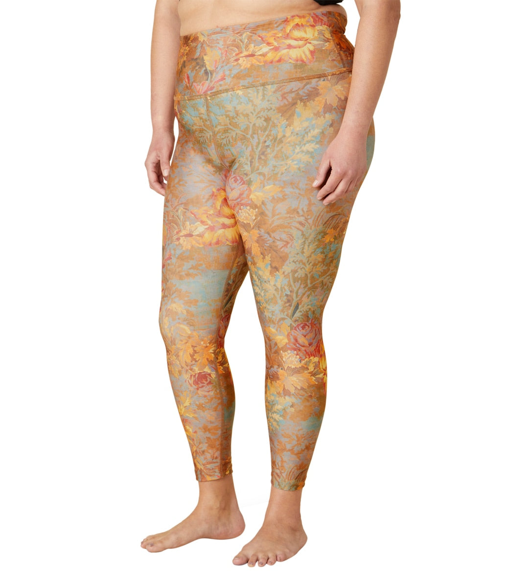 Plus Size High Waisted Midi Leggings Plus Size High Waisted Midi Leggings